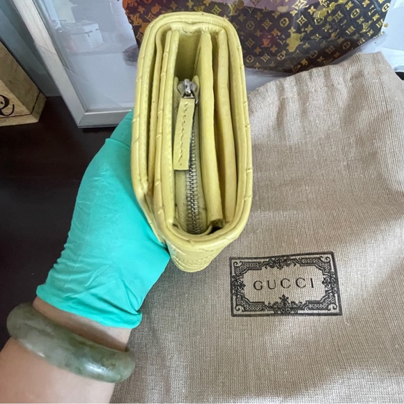 Gucci Wallet Bifold Outlet Leather GG Marmont Yellow EUC with dust bag - Picture 4 of 10